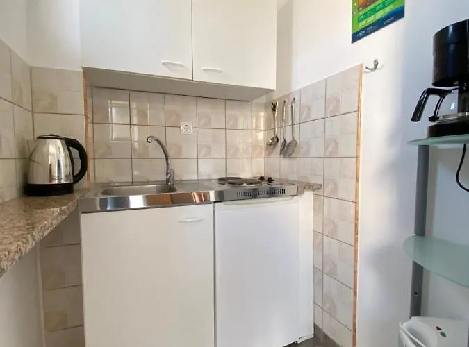 Casa de hóspedes Dijana 3*