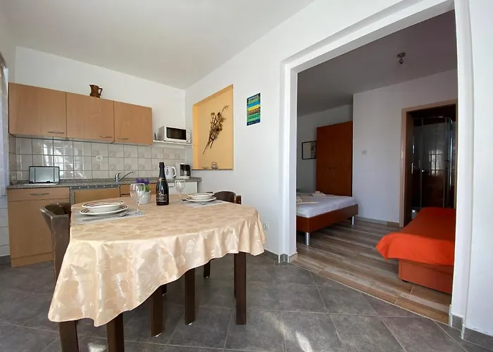 Dijana Casa de hóspedes Krk Town
